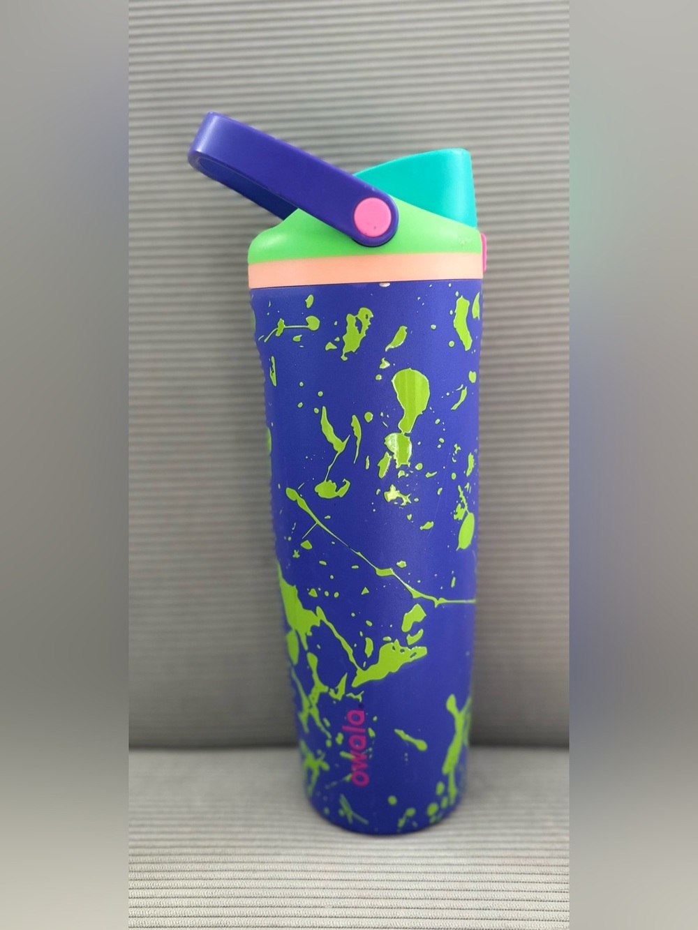 Owala FreeSip Sway Stainless Steel water Bottle-limited edition "Electric Feel"